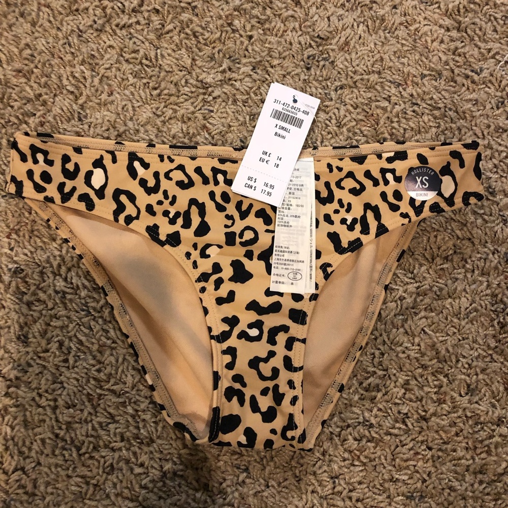 NWT Leopard Hollister Bikini Bottoms